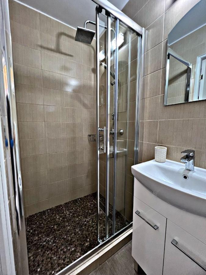 Hotel Casa Milla à Sovata Extérieur photo